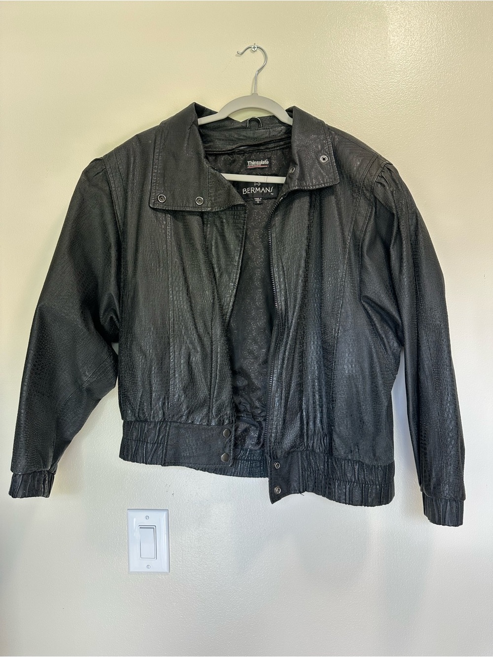 Men’s Vintage Berman’s 100% Leather Bomber Style Jacket